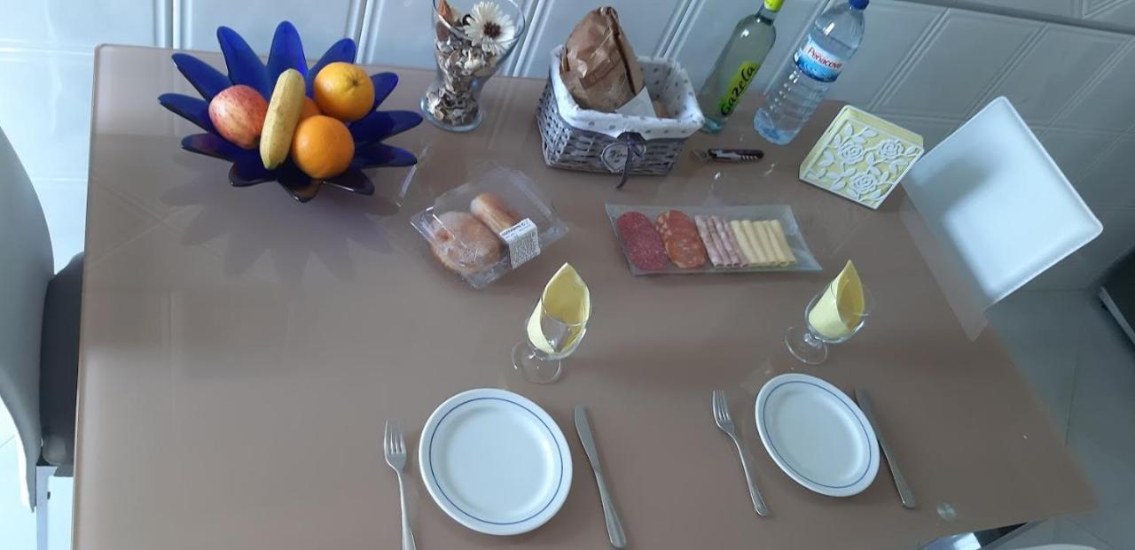 Apartamento Urb. Vila Nova, Lote 5 アルマカオ・デ・ペラ エクステリア 写真