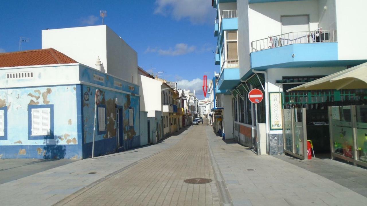 Apartamento Urb. Vila Nova, Lote 5 アルマカオ・デ・ペラ エクステリア 写真