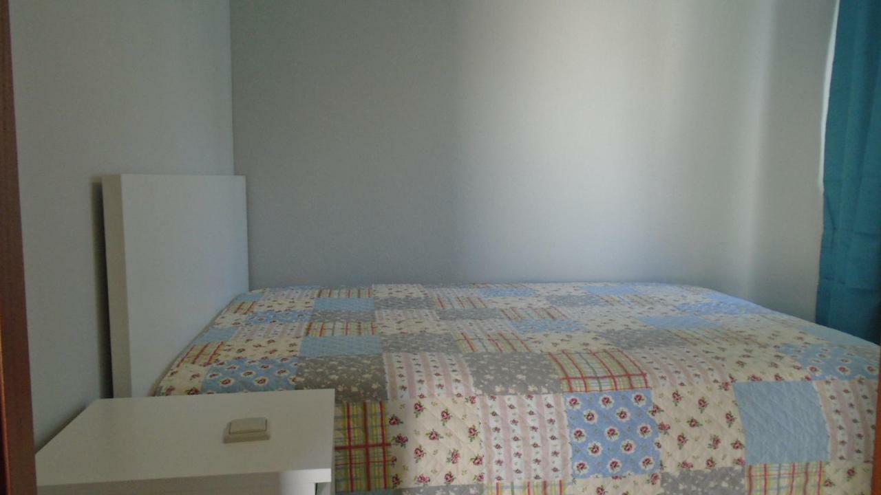 Apartamento Urb. Vila Nova, Lote 5 アルマカオ・デ・ペラ エクステリア 写真