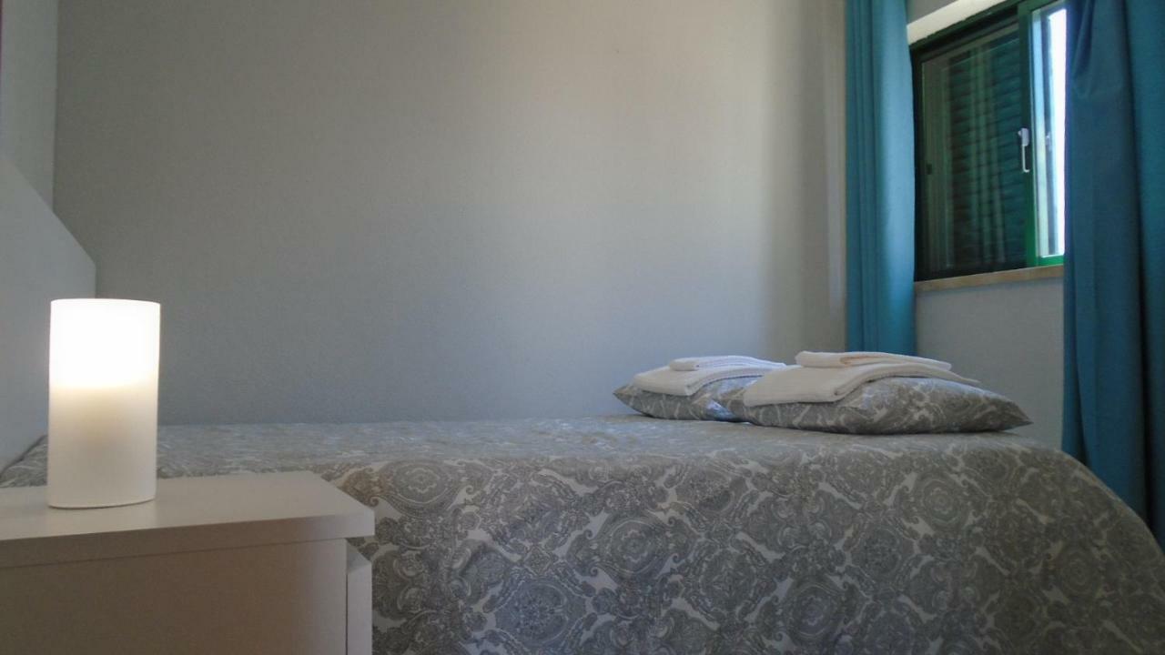 Apartamento Urb. Vila Nova, Lote 5 アルマカオ・デ・ペラ エクステリア 写真
